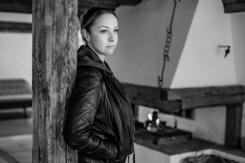 Auf dem Bild bin ich, Jenny Wullich, Webdesignerin zu sehen